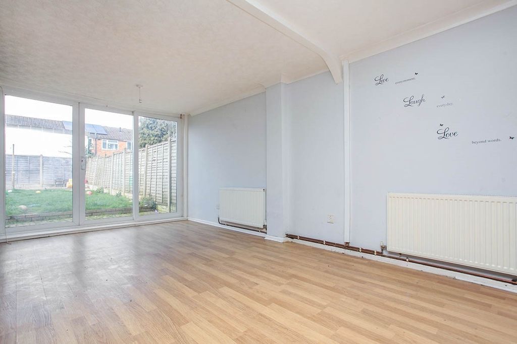 Property photo 2 of 8 Main Page