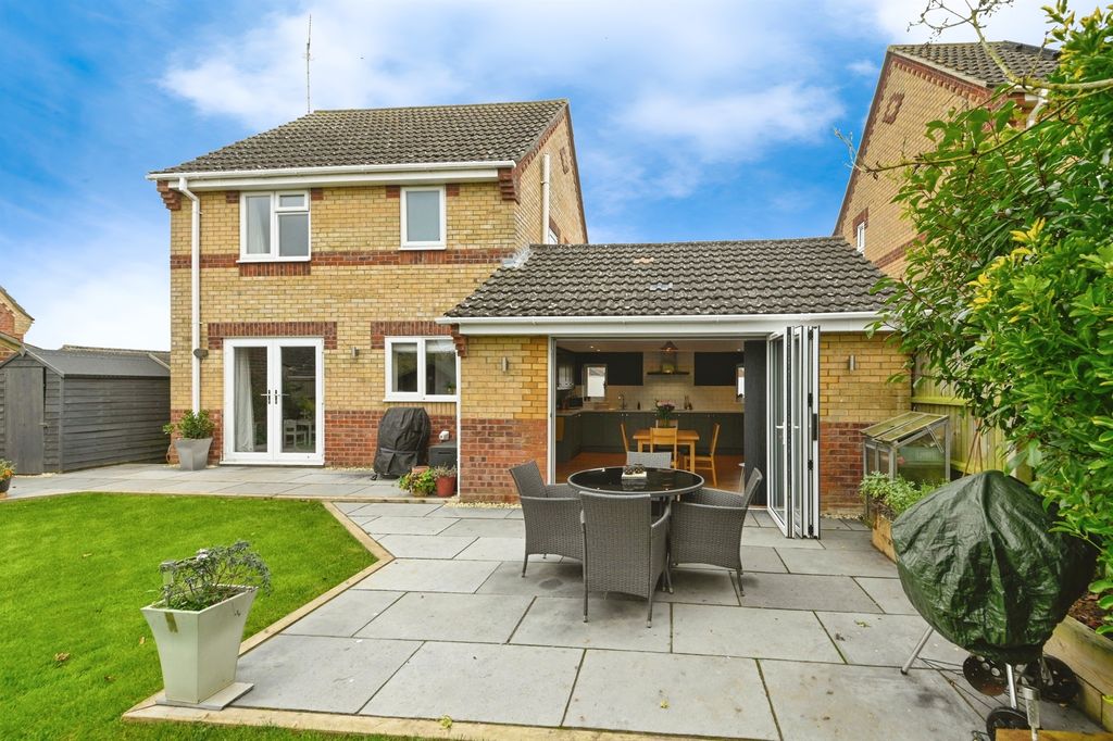 Property photo 2 of 15