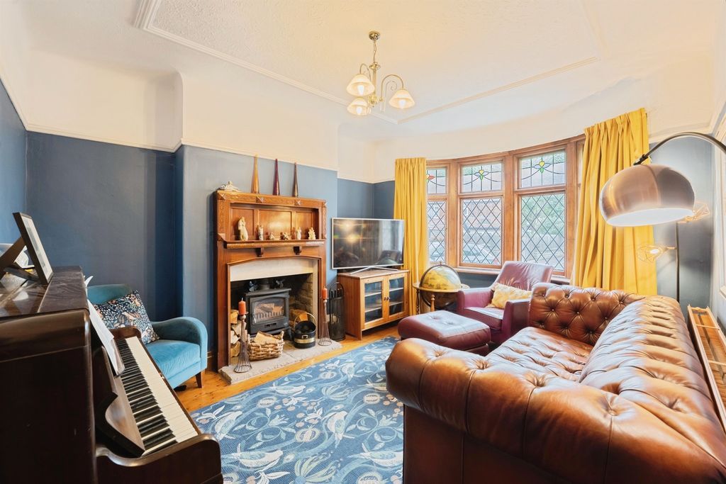 Property photo 2 of 16