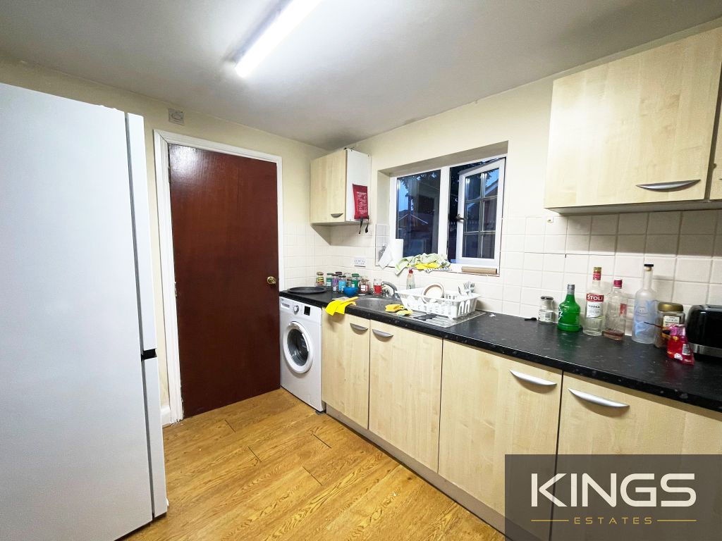 Property photo 2 of 10 154A Broadlands Rd (8)Logo