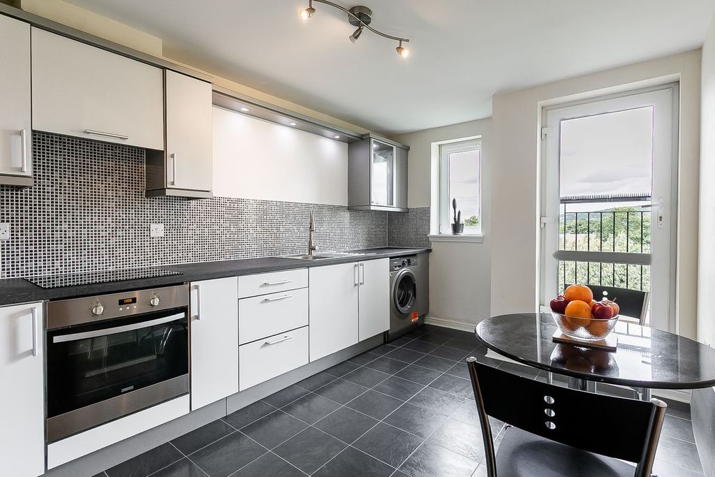 Additional image 5 of 2 bed flat for saleGorgie Road, Gorgie, Edinburgh EH11