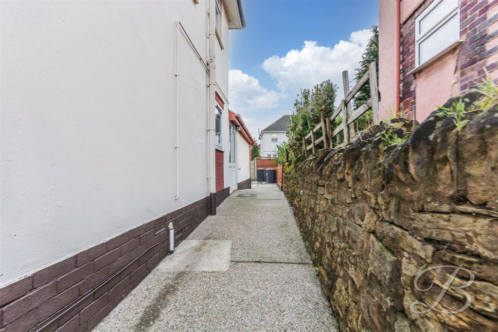 Property photo 2 of 20 Ccltd-20.Jpg