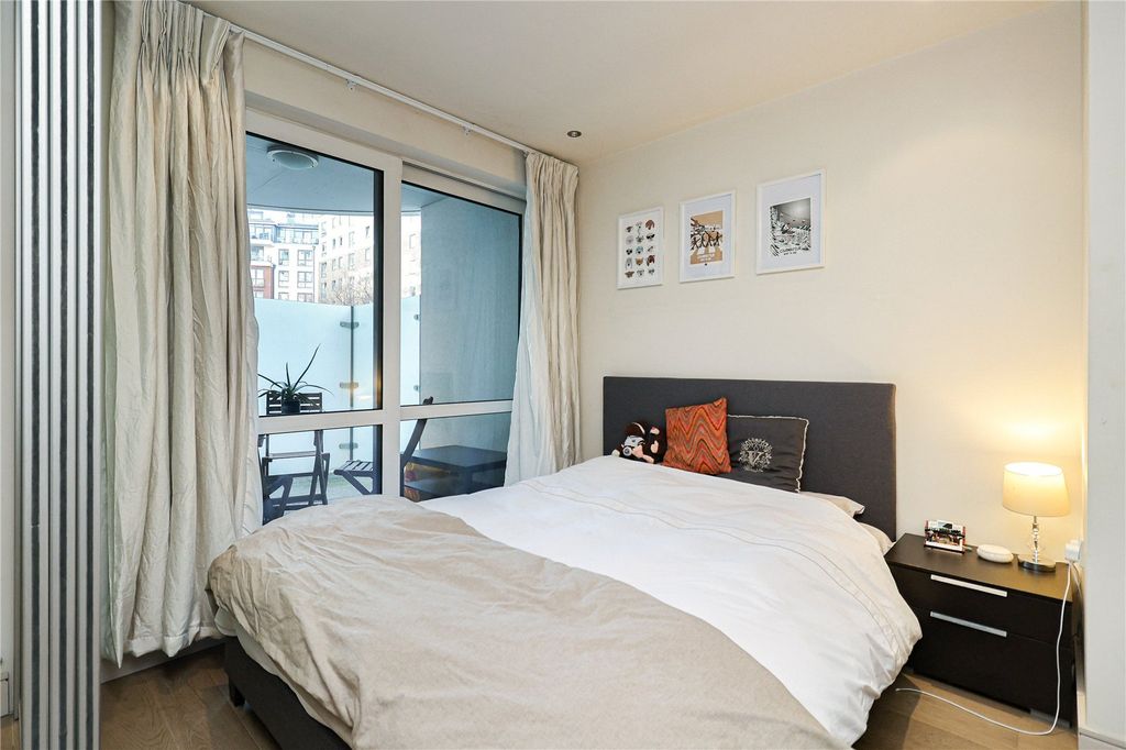 Property photo 3 of 12 Picture No. 02