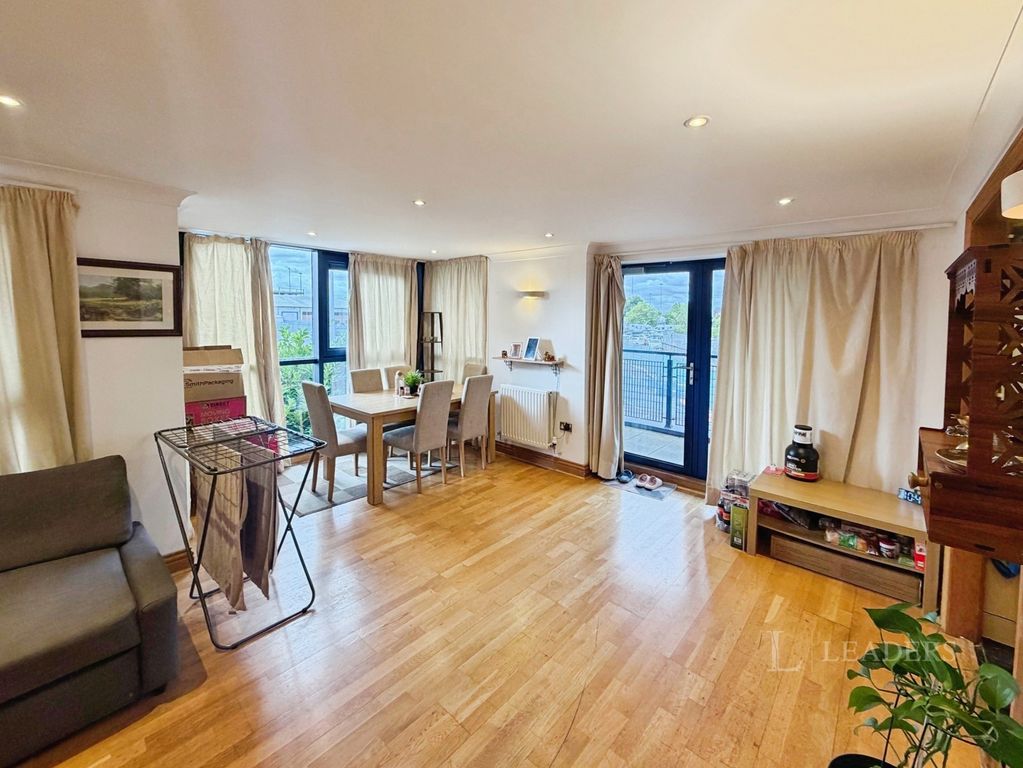 Property photo 2 of 18 Pbox-Img.Jpg