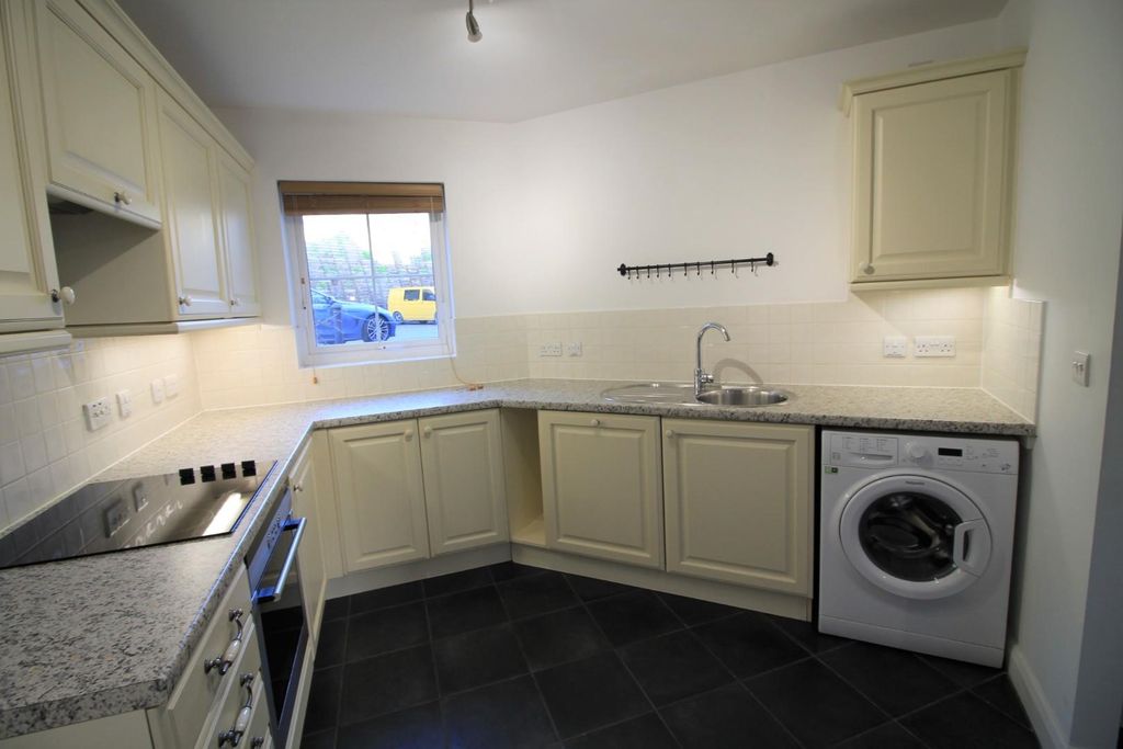 Property photo 2 of 6 Kitchen.Jpg