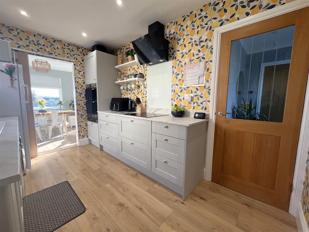 Property photo 2 of 21 Img_0396.Jpg