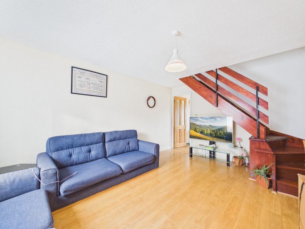 Property photo 2 of 12