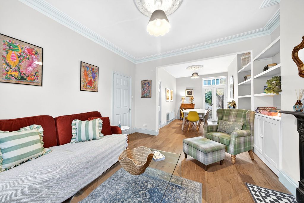 Property photo 3 of 17