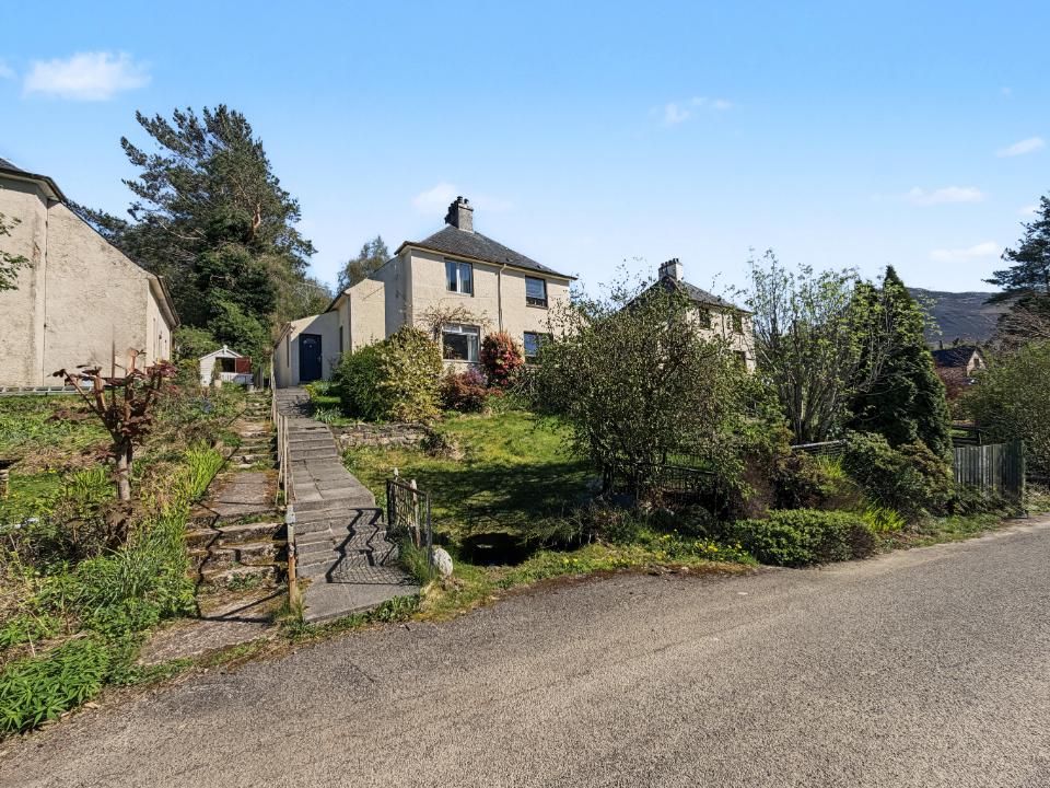 Property photo 2 of 59