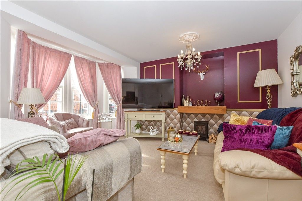 Property photo 2 of 12 Living Room