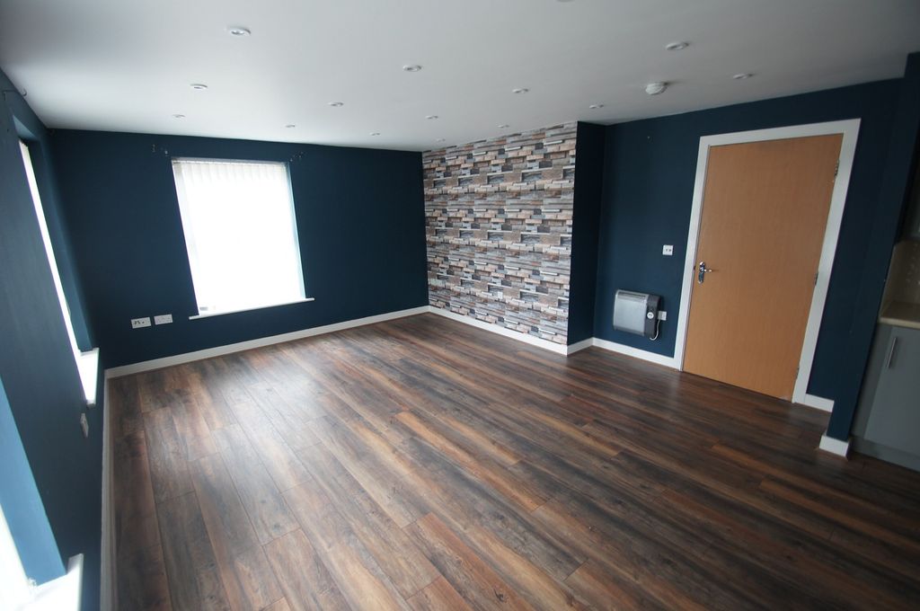 Property photo 1 of 8 Main Image