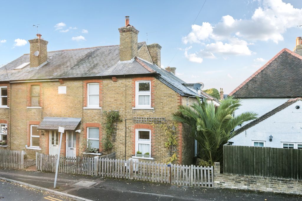 Property photo 1 of 12