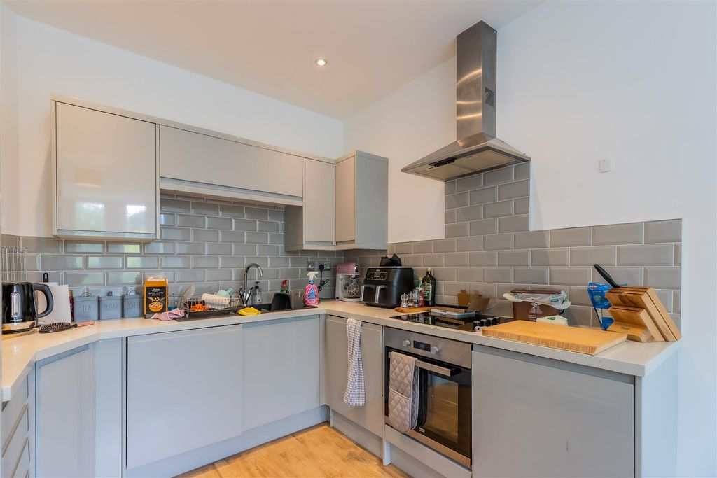 Property photo 2 of 9 127 (53 Of 59).Jpg