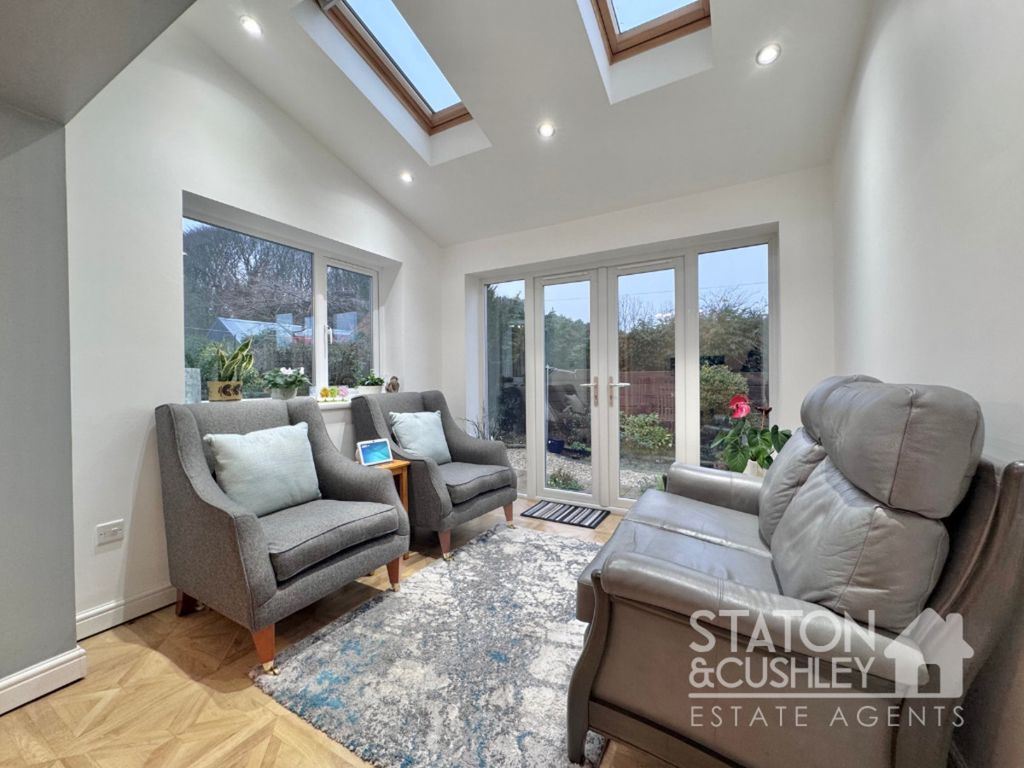 Property photo 3 of 28