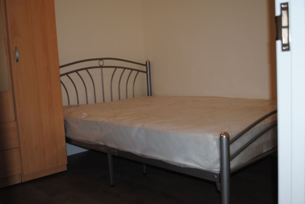 Property photo 3 of 8 Photo 9