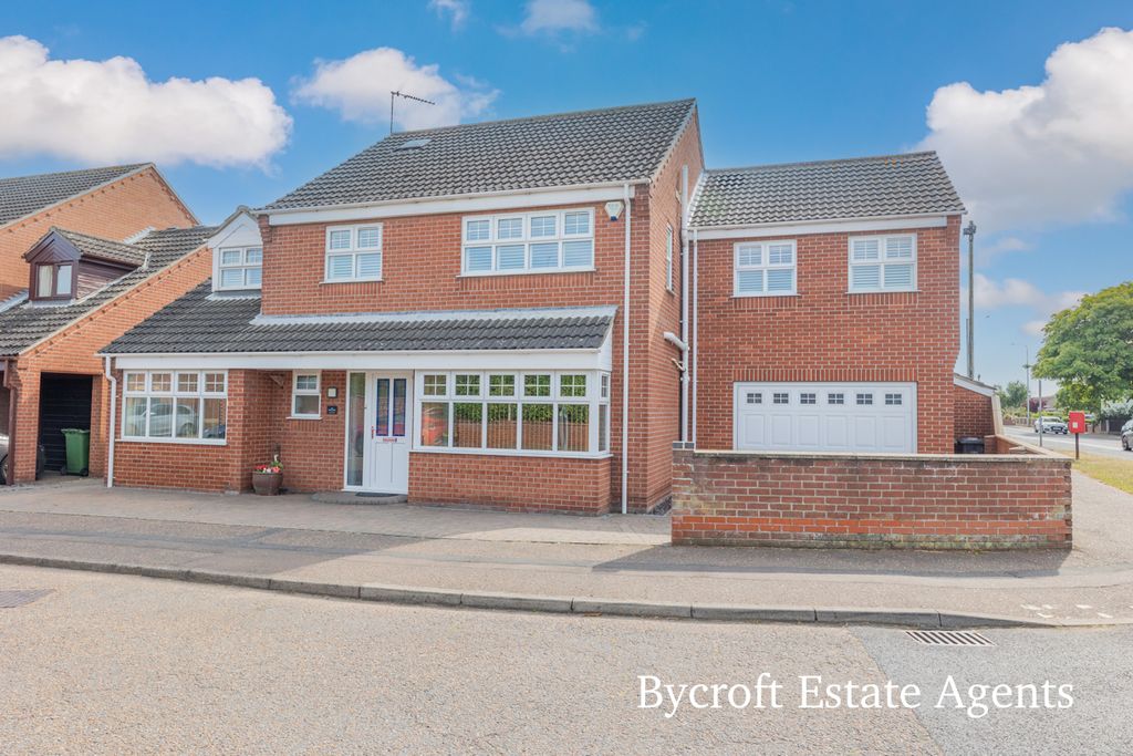 Property photo 1 of 26