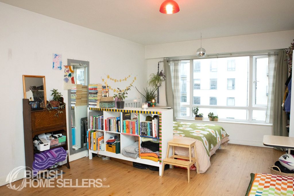 Property photo 3 of 5 Picture No. 07