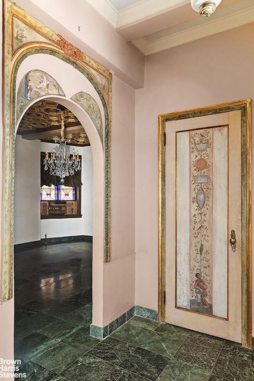 Property photo 2 of 18 <Alttext/>