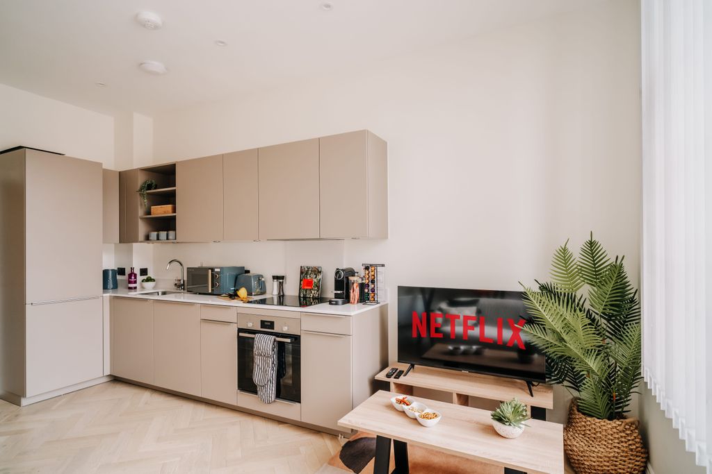 Property photo 3 of 11 2-1089