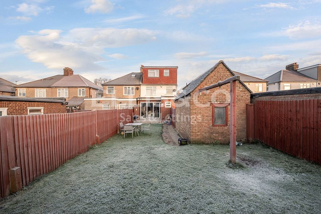 Property photo 3 of 20 Picture No. 22