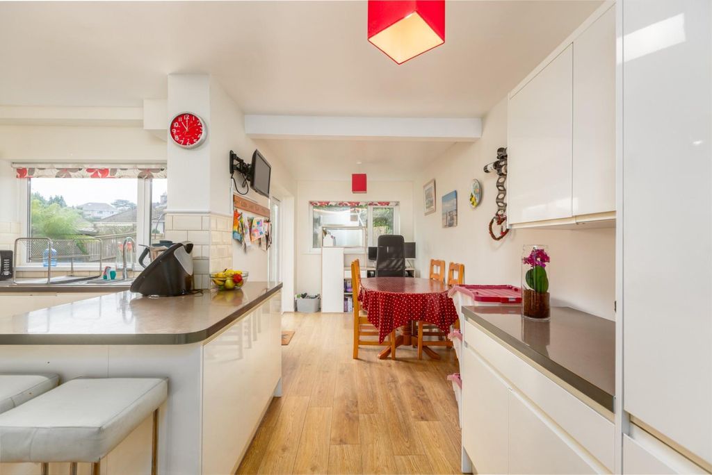 Property photo 2 of 44 Cz0A3964-Edit.Jpg