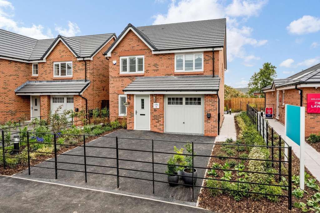 Property photo 1 of 12
