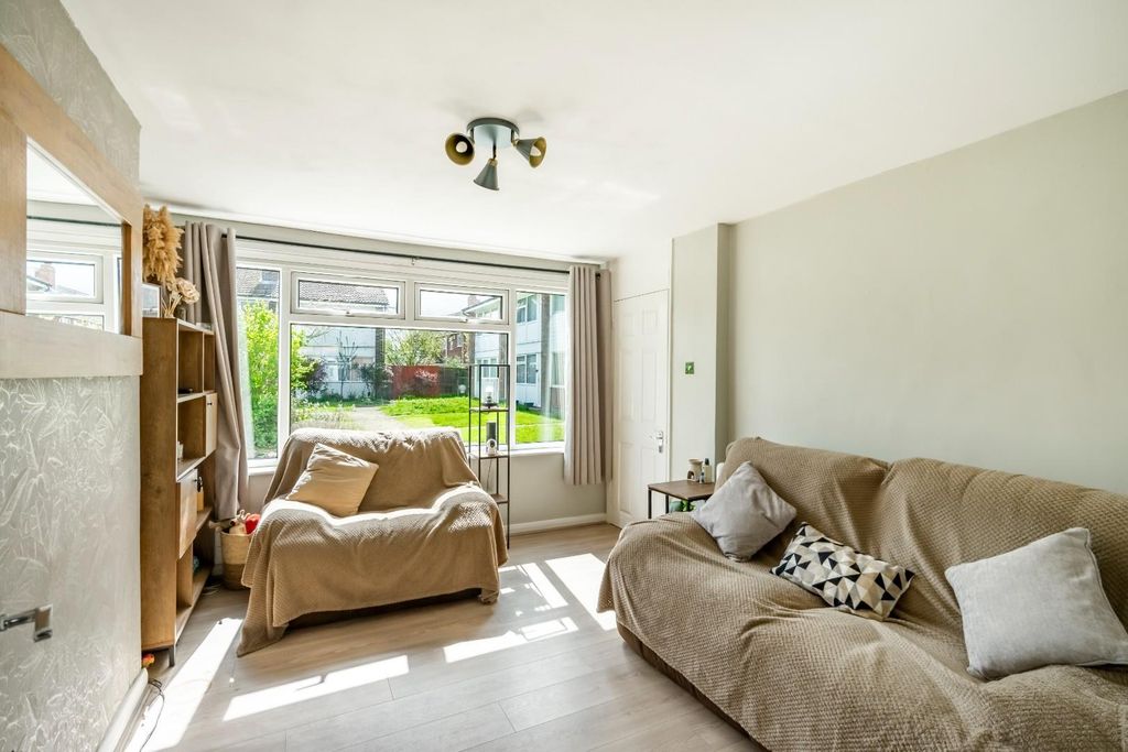 Property photo 3 of 13 Living Room