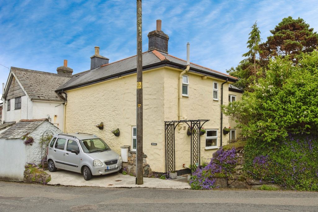 Property photo 1 of 17 Front Aspect