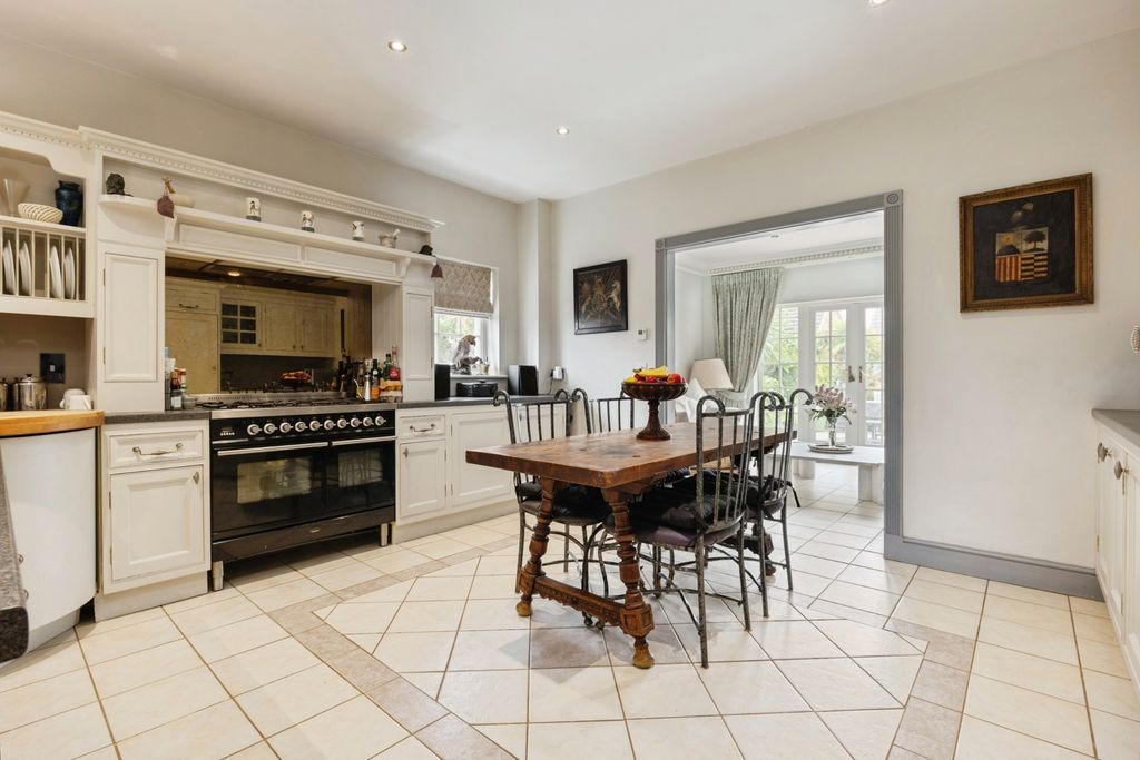 Property photo 2 of 35 Pbox-Img.Jpg