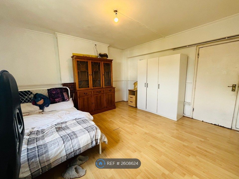 Property photo 2 of 8