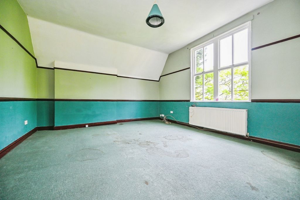 Property photo 2 of 11 Photo