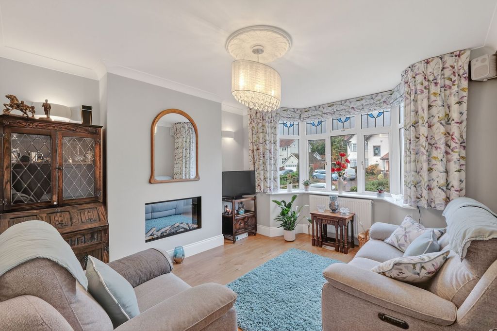 Property photo 2 of 18