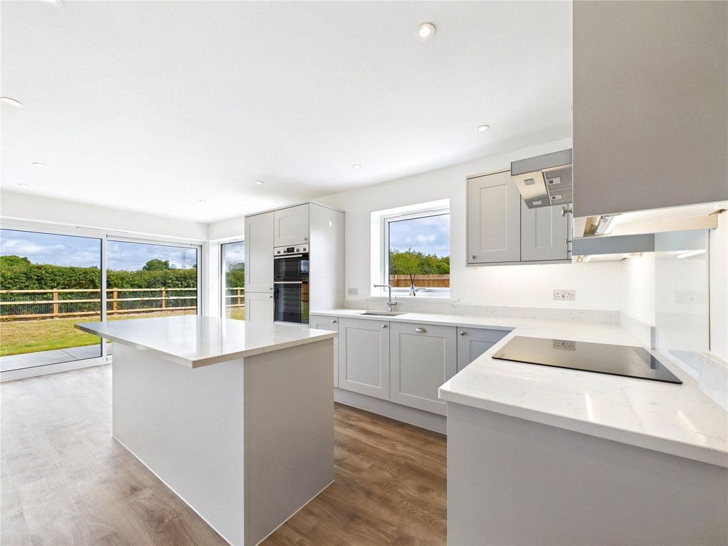 Property photo 3 of 11 Picture No. 05