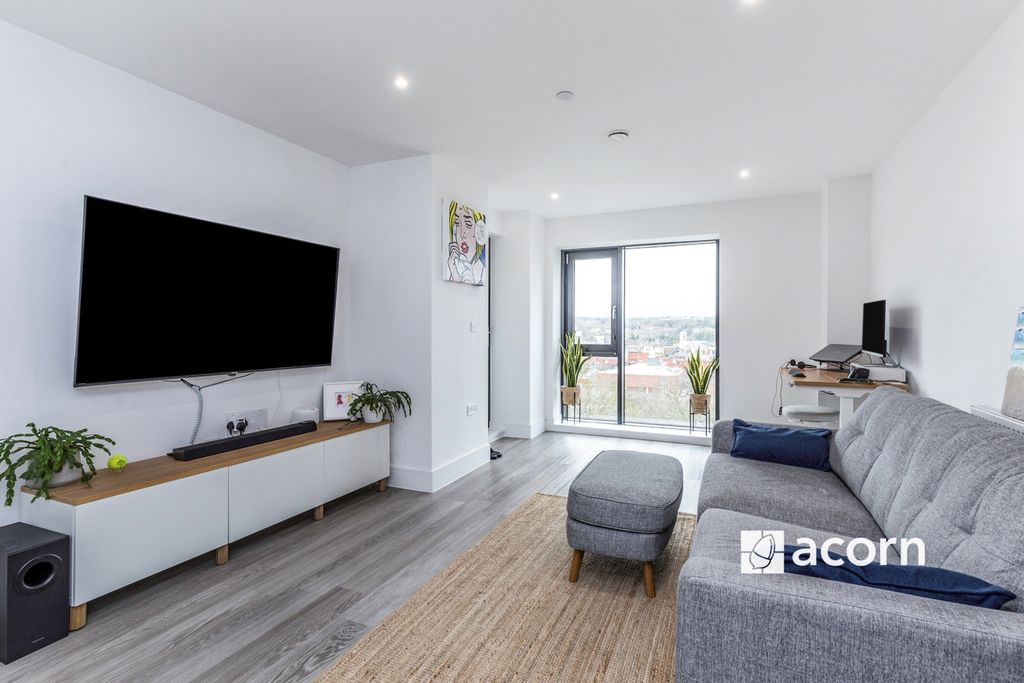 Property photo 2 of 10 Reception