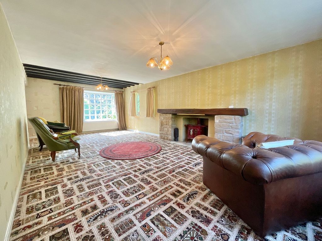 Property photo 2 of 38