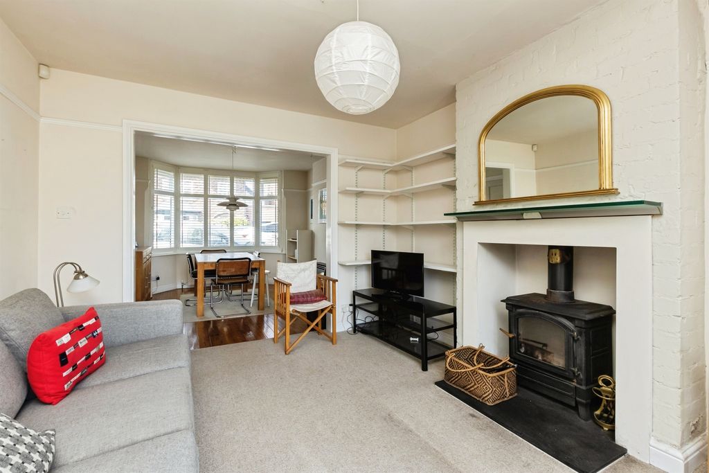Property photo 3 of 17