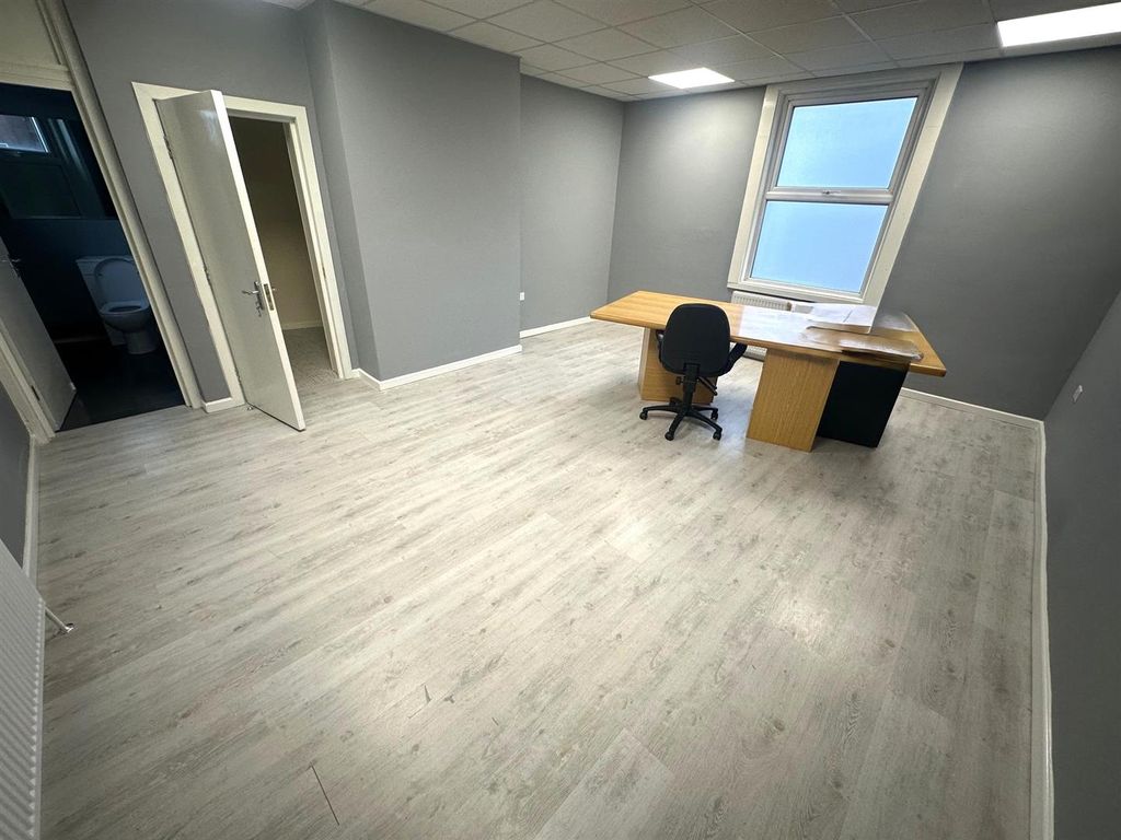 Property photo 3 of 9 Img_5817.Jpg