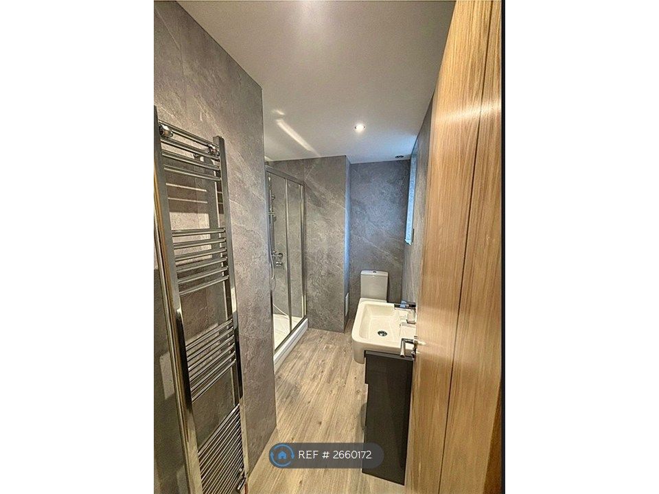 Property photo 3 of 19 2nd Bathroom