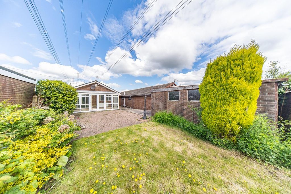 Property photo 3 of 17 12 Tern Way Garden 2.Jpg