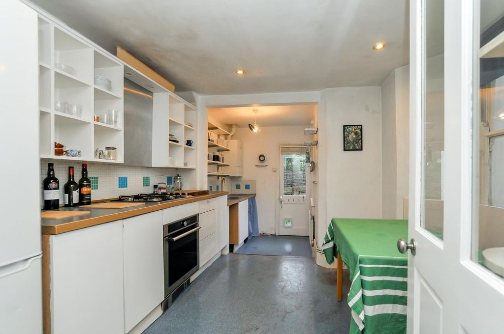 Property photo 3 of 17 10.Jpg