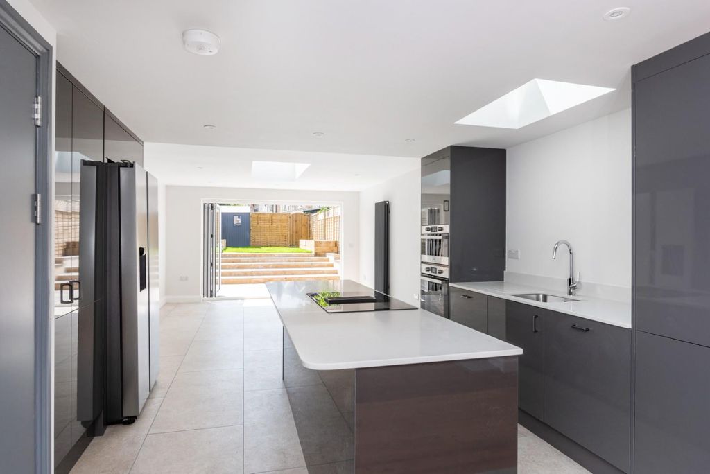 Property photo 1 of 25 43 Caledonian Road, Bath BA2 3rd-3.Jpg