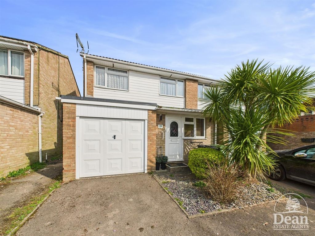 Property photo 1 of 17