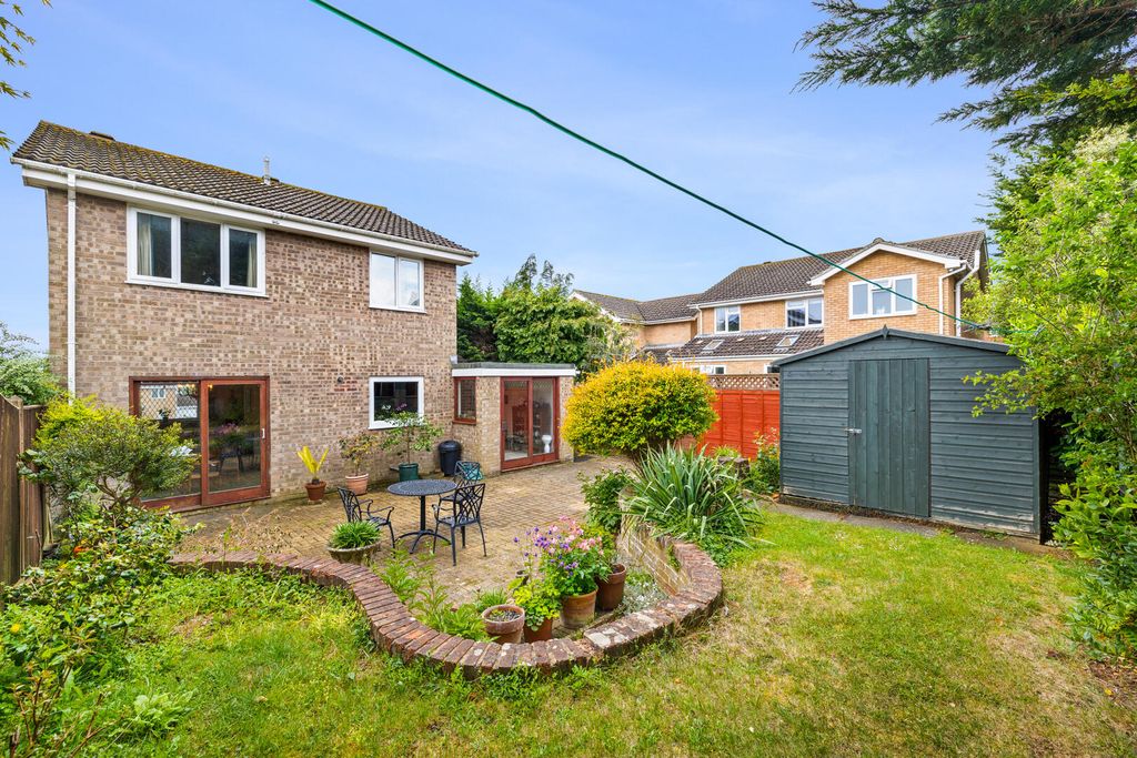 Property photo 2 of 17 Rear Garden