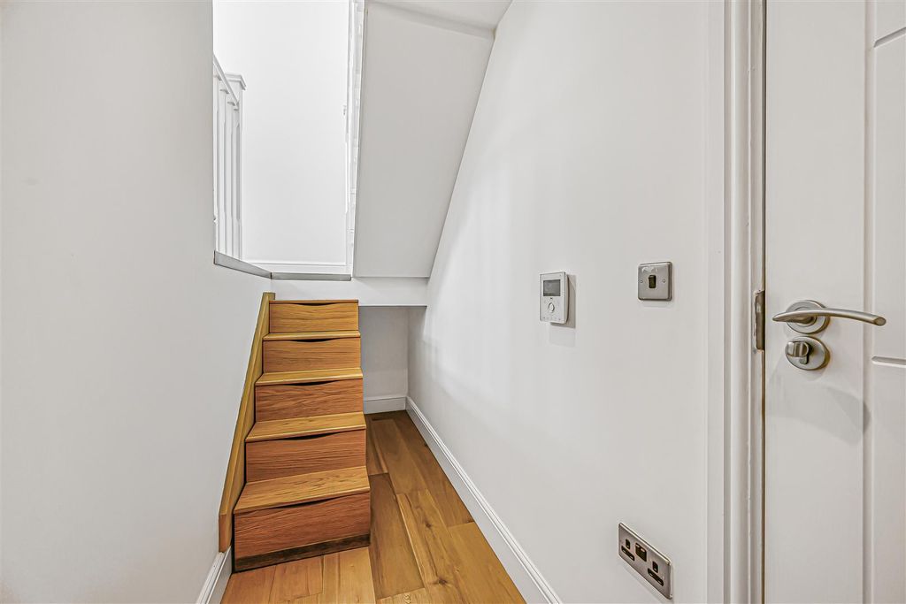 Property photo 2 of 15 30 Quant Building-1.Jpg