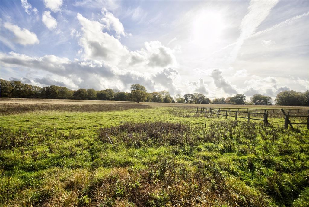 Property photo 2 of 11 Img_6971.Jpg