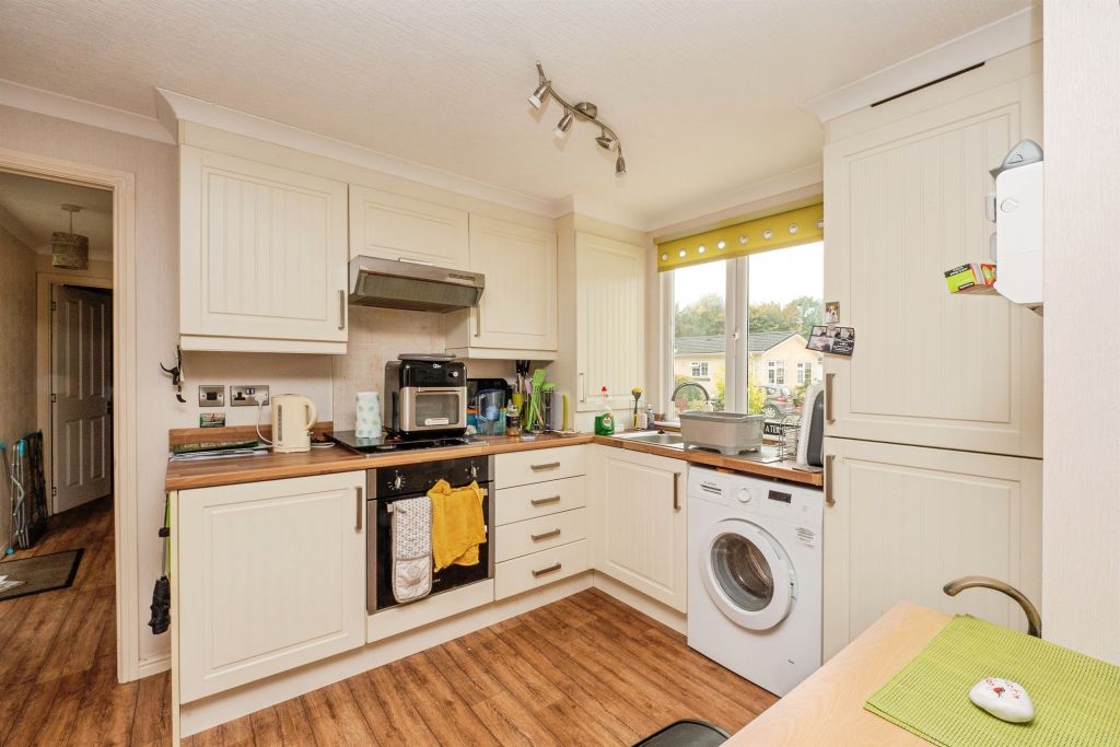 Property photo 2 of 12