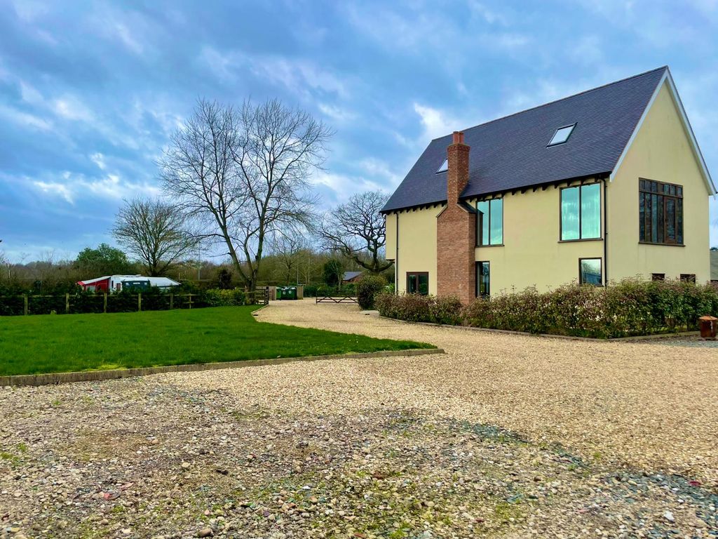 Property photo 2 of 14