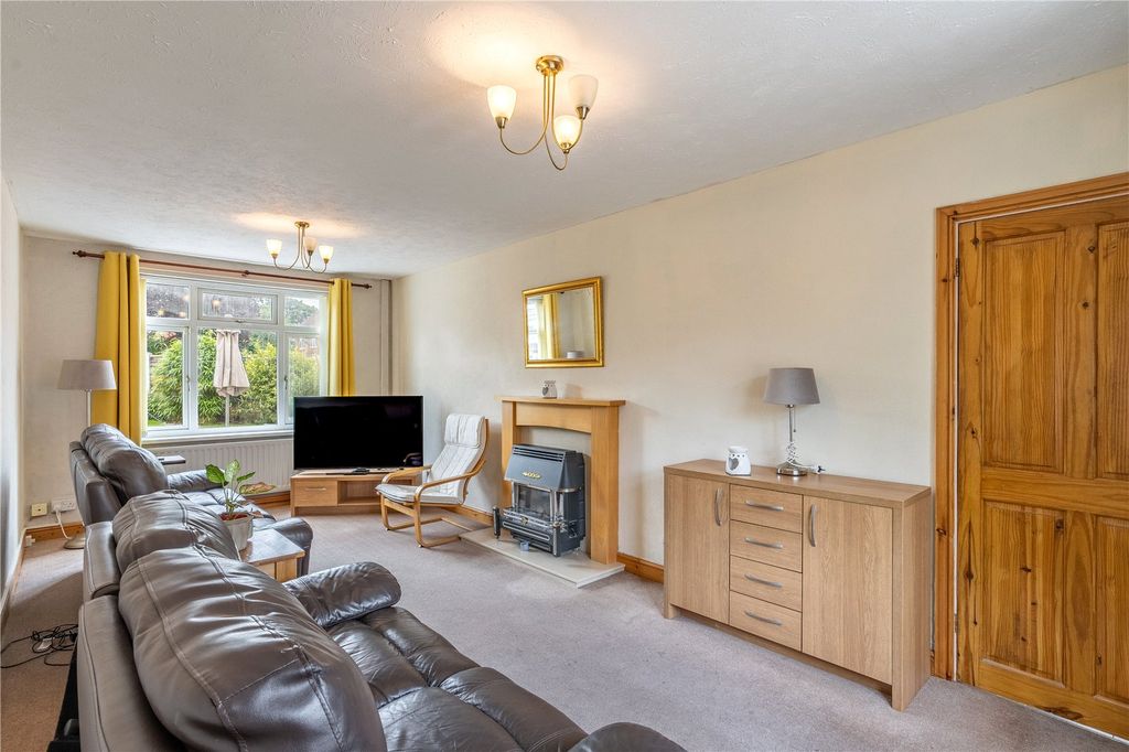 Property photo 3 of 26 Picture No. 23