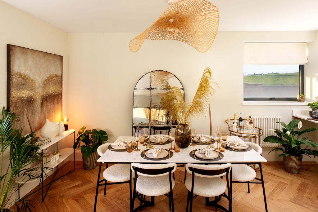 Property photo 1 of 28 4440011