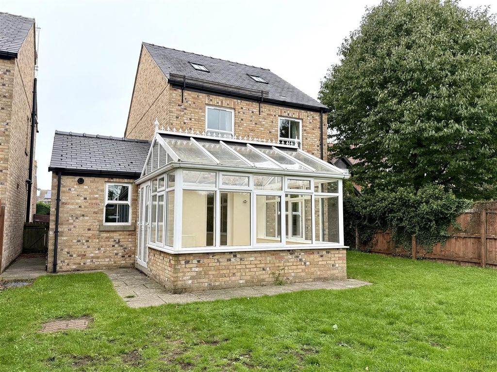 Property photo 3 of 16